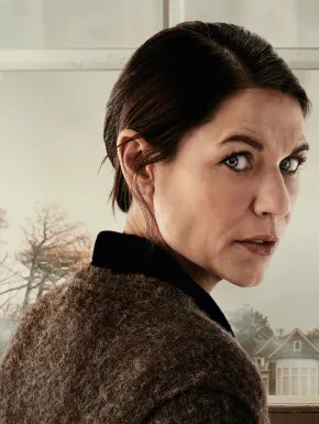 8 episoade: un thriller superb (2025) este disponibil acum pe Netflix!