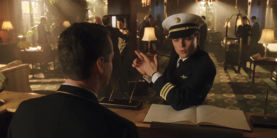 Povestea adolescentului care a pacalit lumea – film disponibil pe SkyShowtime!