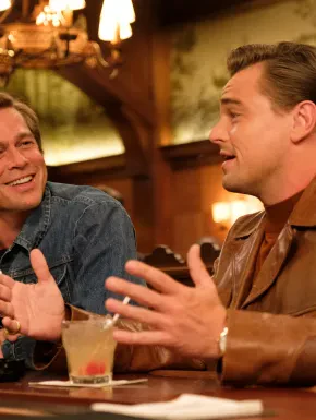 Iti recomandam un super film cu Brad Pitt si DiCaprio (2 Oscaruri), disponibil pe Netflix! Tu l-ai vazut?