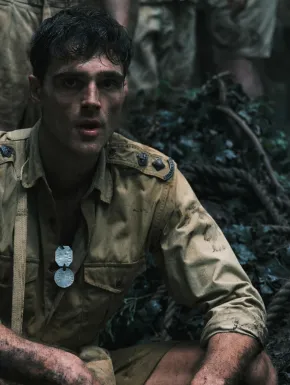 Jacob Elordi (Frankenstein) face un rol excepțional în acest serial de război din 2025, acum pe HBO Max! (doar 5 episoade)