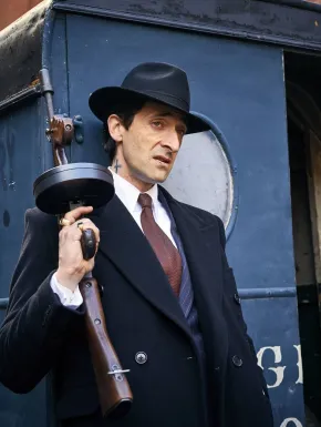 Acest serial de crimă continuă să domine genul thriller după mai bine de un deceniu!