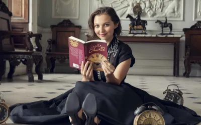 Această miniserie (doar 3 episoade) marca Agatha Christie din 2026 te va ține cu sufletul la gură – disponibilă acum pe Netflix!