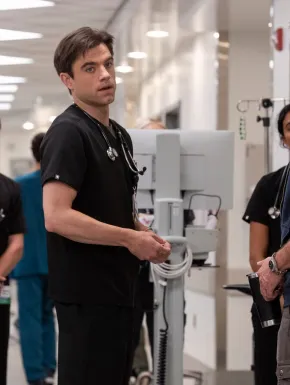 Dacă ți-a plăcut „Grey’s Anatomy”, trebuie să vezi acest nou serial (8.9 IMDB) de pe HBO Max!