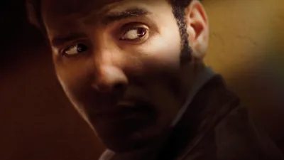 Povestea reală de spionaj care a schimbat soarta Orientului Mijlociu: un film thriller disponibil pe Netflix!