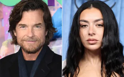 Jason Bateman, criticat după un moment stânjenitor cu Charli XCX într-un podcast: „Ai putea să-ți schimbi părerea despre copii"!