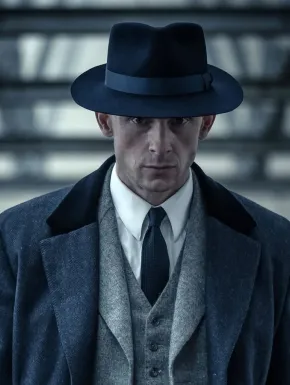 Nu o să-ți vină să crezi cine preia conducerea în Peaky Blinders. Noul sezon schimbă tot!