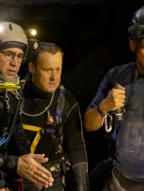 Un super film inspirat din fapte reale cu Colin Farrell este disponibil pe Prime Video!